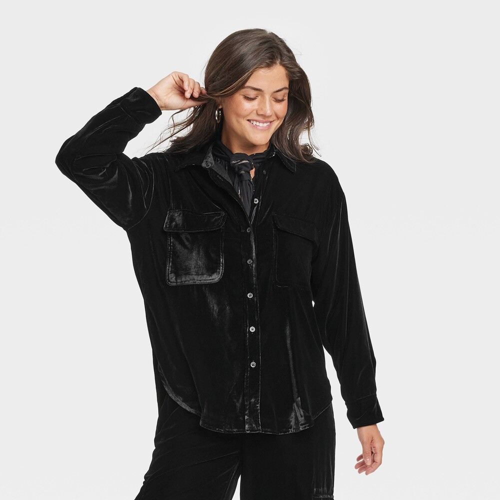 Long Sleeve Collared Button-Down Shirt - Black